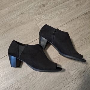 Abella Black Suede Open Toe Shoes Sz 7